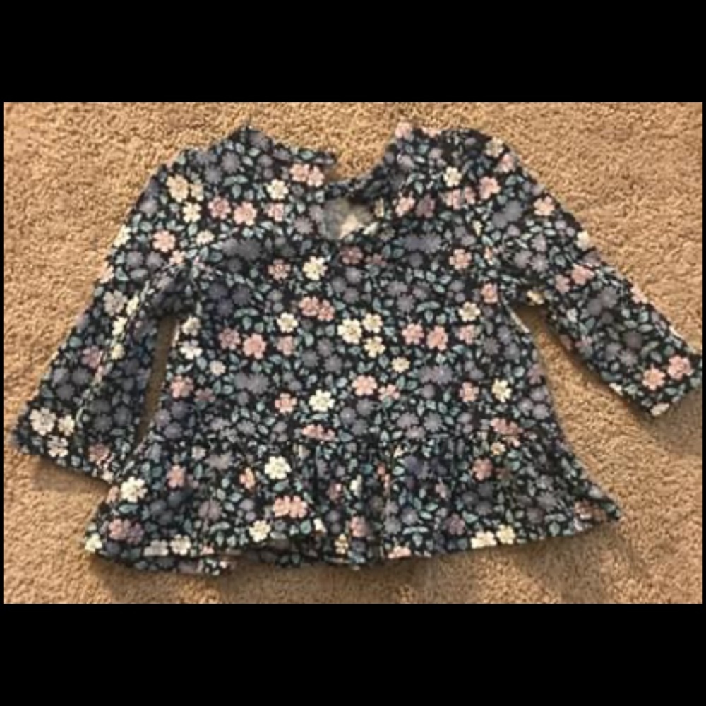 Flower Blouse - Picture 2 of 3